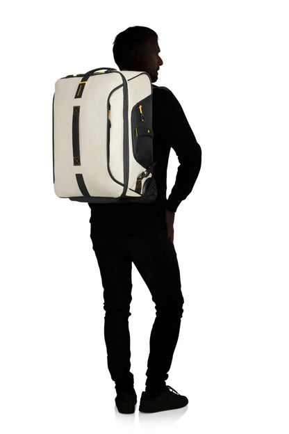 Samsonite Paradiver Light 55cm Wheeled Duffle Backpack 51L, Beige